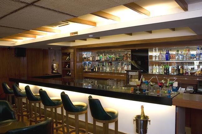 ホテル Shilton Royale バンガロール エクステリア 写真