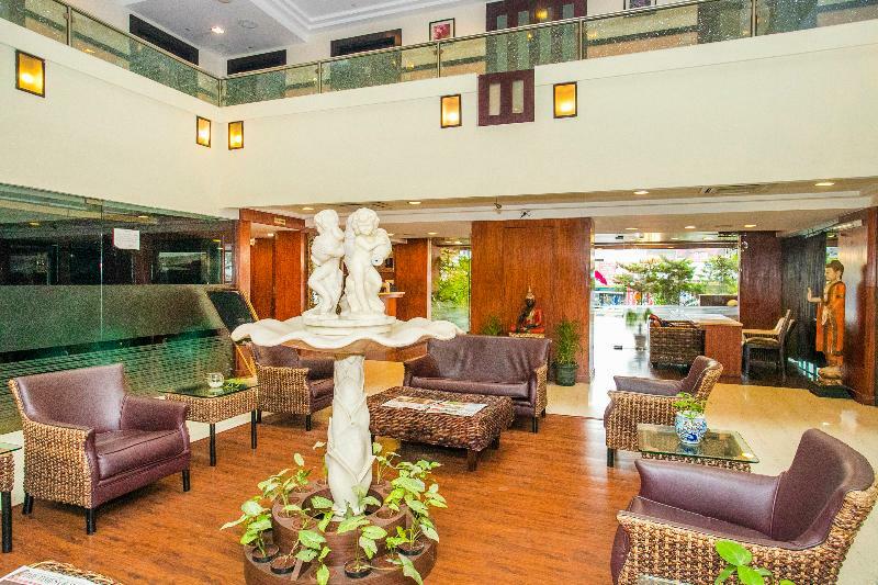 ホテル Shilton Royale バンガロール エクステリア 写真